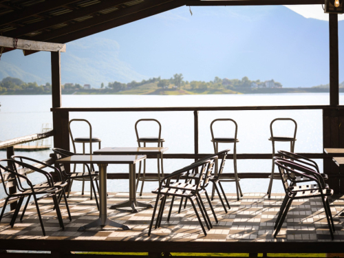 Ljetna sezona na Ramskom jezeru može početi: Beach bar ''Mirakul'' danas otvara svoja vrata!