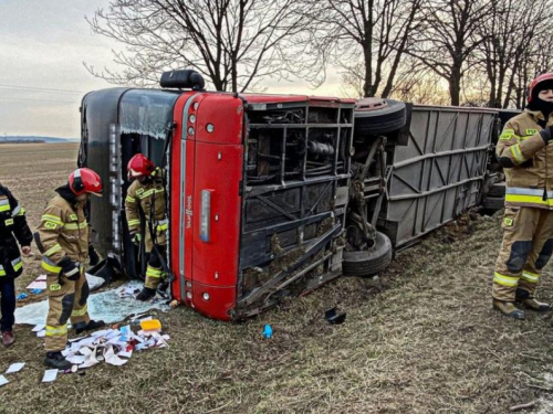 Prevrnuo se autobus s ukrajinskim izbjeglicama