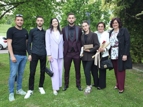 FOTO: Matura 2026. - Defile mladosti na ulicama Prozora