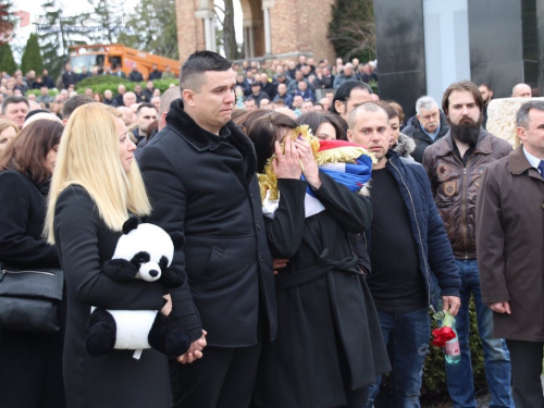 FOTO: Na Mirogoju sahranjen pukovnik Ante Pavlović