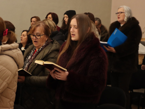 FOTO: Polnoćka na Šćitu