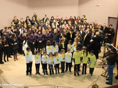 FOTO: Održan Božićni koncert ramskih župa