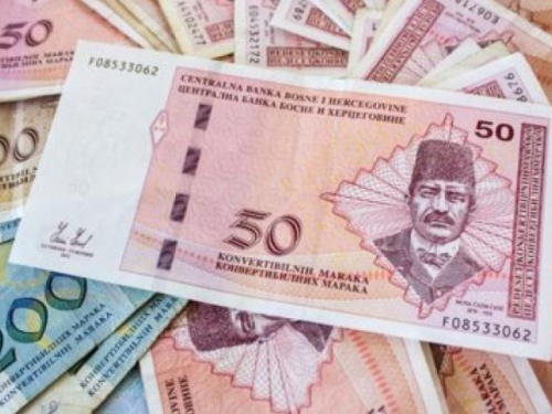 Prosječna plaća u prosincu u BiH iznosila 862 KM