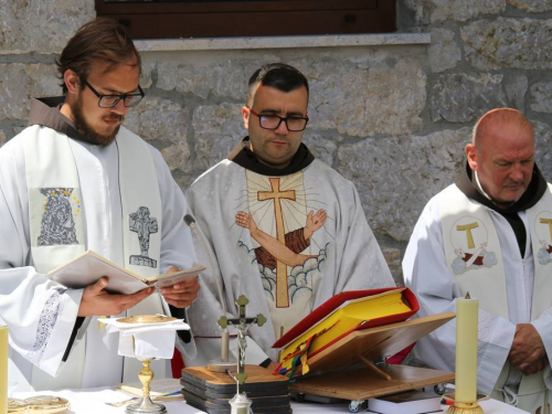 FOTO: Proslava sv. Ante na Zvirnjači
