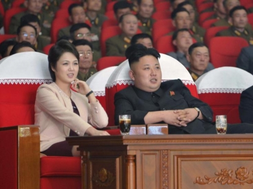 Sjeverna Koreja poziva na nastavak dijaloga dok ispaljuje projektile