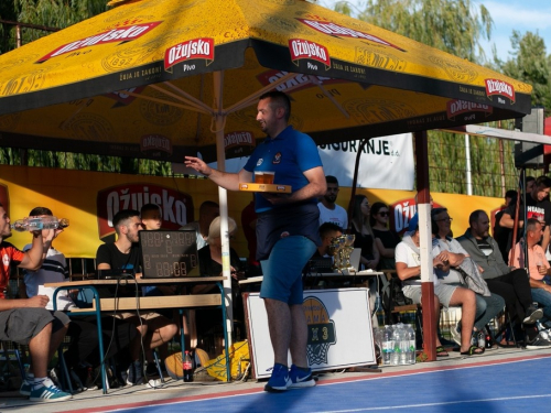 FOTO: Ekipa ''La Pont'' pobjednik 18. Streetball Rama 2020.