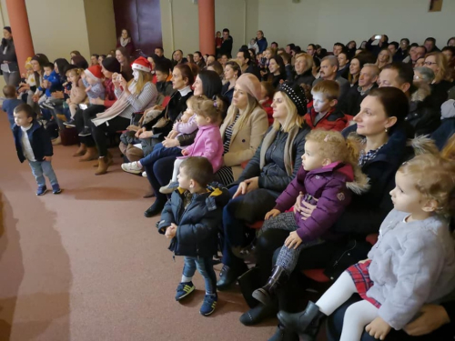 Sv. Nikola posjetio mališane dječjeg vrtića Ciciban u Prozoru