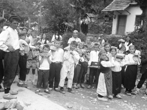 Prezimena Rame: Gračac, Meopotočje i Trišćani