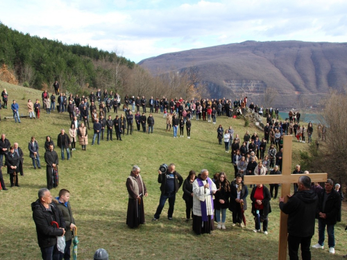 FOTO: Ramski put križa u Podboru