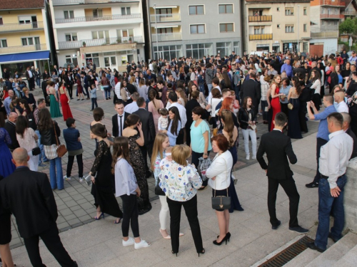 FOTO/VIDEO: Matura 2017. - Defile mladosti na ulicama Prozora