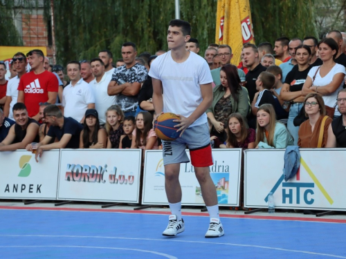 FOTO: Ekipa ''Ba.Riba'' pobjednik 20. Streetball Rama 2022.