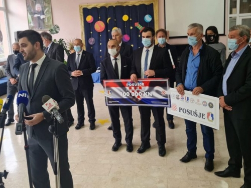 Hrvati iz BiH donirali 1,5 milijuna kuna za školu u Petrinju