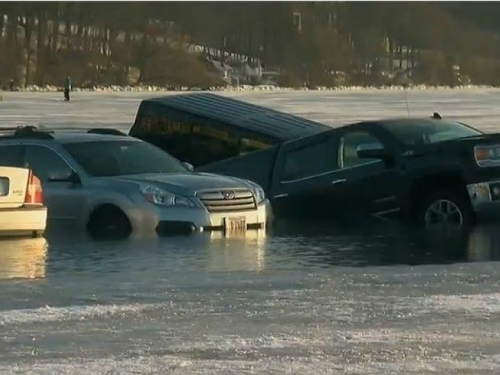 VIDEO: Parkirali su na jezero, a lijepo im je rečeno da je vrijeme pretoplo