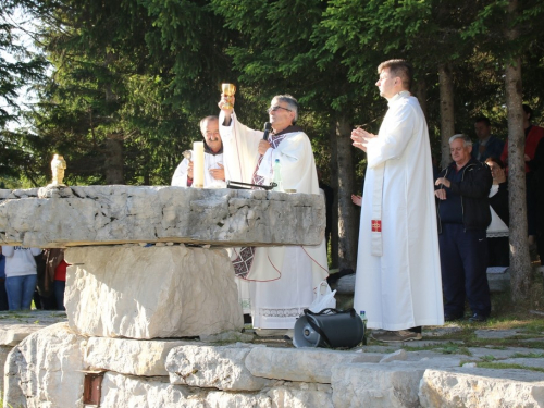 FOTO: Misa Uočnica na Kedžari