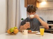 5 jutarnjih navika koje vam uništavaju san