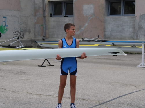 FOTO: Na Ramskom jezeru održana 10. veslačka regata