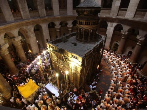 Uskrs u Jeruzalemu okupio hodočasnike iz cijeloga svijeta