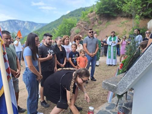 Na Pomenu obilježena 30. obljetnica stradanja hrvatskih branitelja