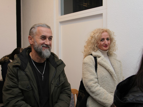 FOTO: Drugi dan duhovne obnove u župi Rumboci i koncert VS „Arabella“