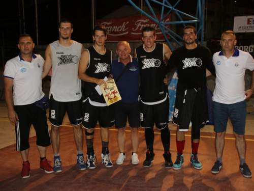 FOTO: ''General Vasilije Mitu'' iz Zagreba pobjednik 15. Streetball Rama