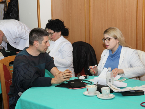 FOTO: Uspješna akcija dobrovoljnog darivanja krvi u Prozoru