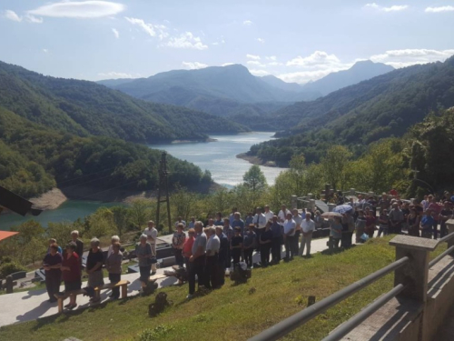 FOTO: Obilježena 24. obljetnica stradanja Hrvata na Hudutskom