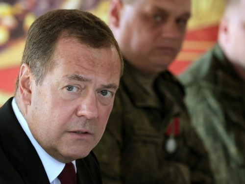 Medvedev ima poruku za idućeg predsjednika SAD-a