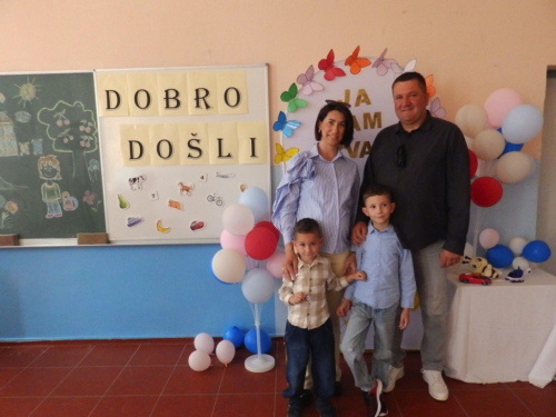 FOTO: U OŠ fra Jeronima Vladića Ripci upisano 19 prvašića