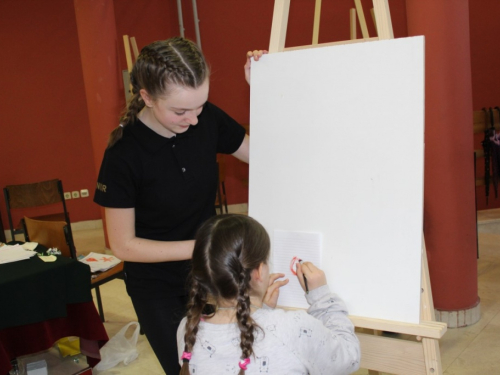 Ramske mažoretkinje Kikići zabavile se na ''Game day with kids''