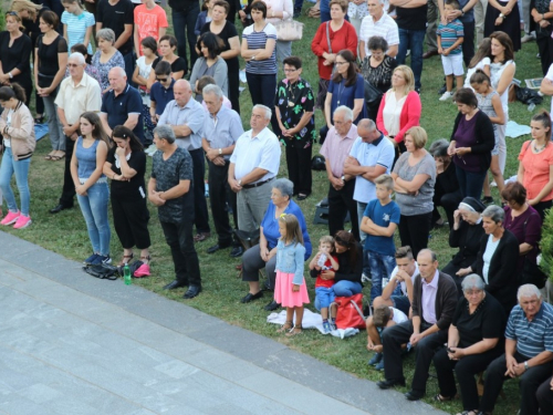 FOTO: Misa Uočnica povodom proslave Velike Gospe u župi Rama Šćit