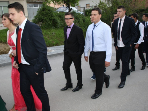 FOTO/VIDEO: Matura 2016. - Defile mladosti i ljepote na ulicama Prozora