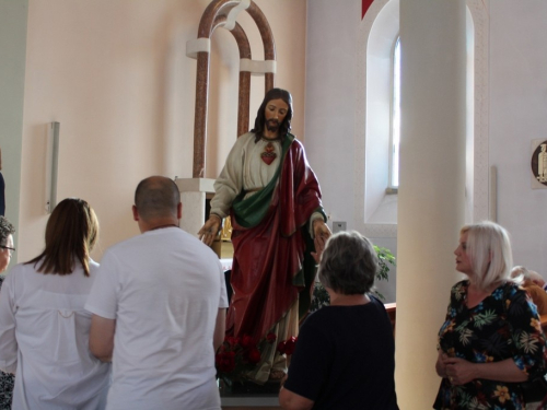 FOTO: U župi Prozor započela trodnevnica