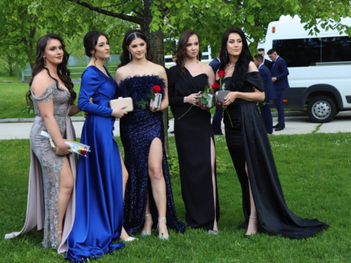 FOTO/VIDEO: Matura 2023. - Defile mladosti na ulicama Prozora