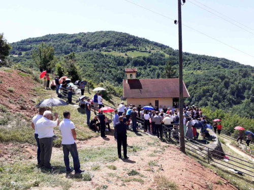 FOTO: Sv. Petar i Pavao u župi Uzdol