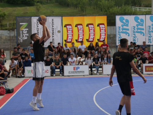 FOTO| Počeo 18. Streetball Rama