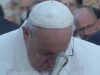 Emotivne scene iz Vatikana: Papi je glas zadrhtao, nedugo zatim se slomio i zaplakao...
