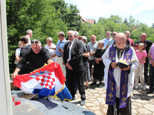 FOTO: U Rumbocima obilježena 52. obljetnica Fenix skupine 72