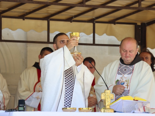 FOTO: Mlada misa fra Mislava Jozića na Šćitu