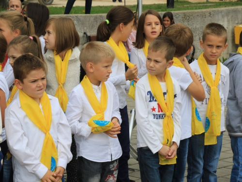 FOTO: Dani kruha i zahvalnosti za plodove zemlje u OŠ Marka Marulića Prozor