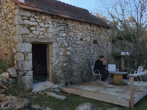 Hercegovina: Unuk sam obnovio kuću staru sto godina i rasplakao djeda