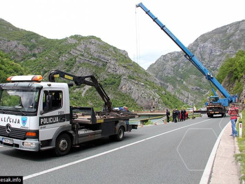 Dvije osobe poginule nakon slijetanja u Neretvu kod Jablanice