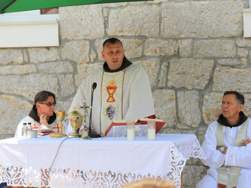 FOTO: Proslava sv. Ante na Zvirnjači