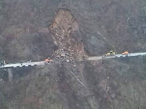 Odron kamena na putu Jablanica-Prozor, promet potpuno obustavljen