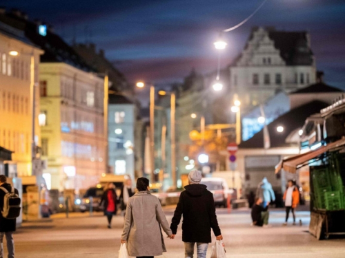 Austrija uvodi ‘tvrdi‘ lockdown, pogledajte što sve zatvaraju, a što će i dalje raditi