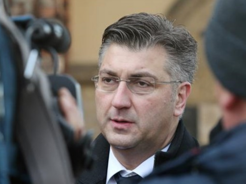 Plenković zadovoljan stabilnim kreditnim rejtingom