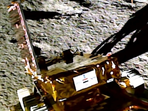 Indijski rover otkrio sumpor na Mjesečevom južnom polu