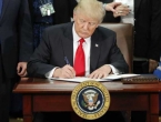 Trump potpisao odluku o uvođenju sankcija Iranu na željezo, bakar i aluminij