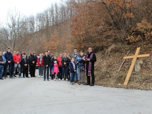 FOTO: Put križa - Prva korizmena nedjelja u župi Uzdol