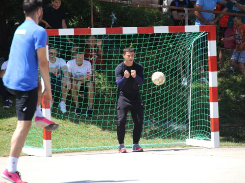 FOTO: Ekipa ''MNK Uzdol'' pobjednik turnira na Orašcu