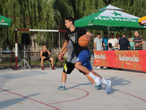 FOTO: Druga večer Streetball turnira u Prozoru